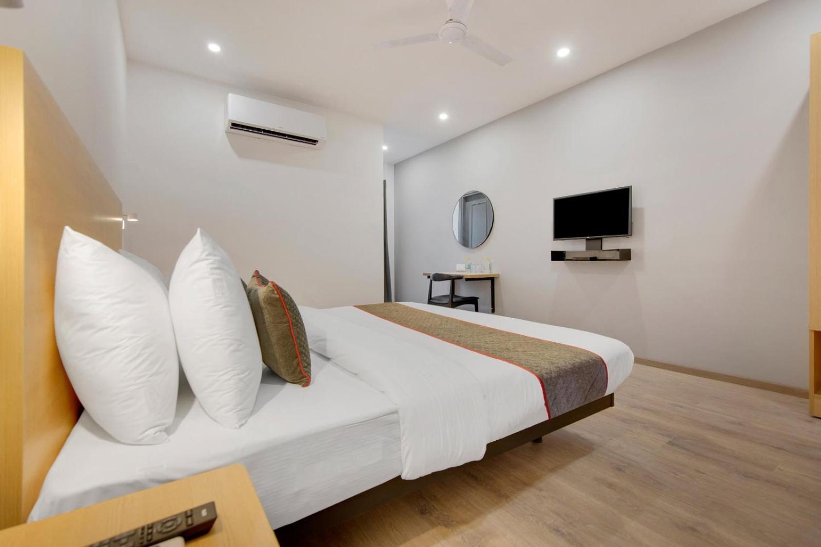 Hotel Aerotech Near Delhi Airport นิวเดลี ภายนอก รูปภาพ